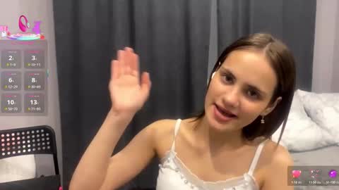 Snapshot of cristinevaissiere chatting on 09-10-25, 04:18 Anne online show from 09-10-25, 04:18