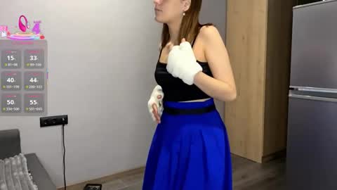 Snapshot of cristinevaissiere chatting on 09-28-25, 04:01 Anne online show from 09-28-25, 04:01