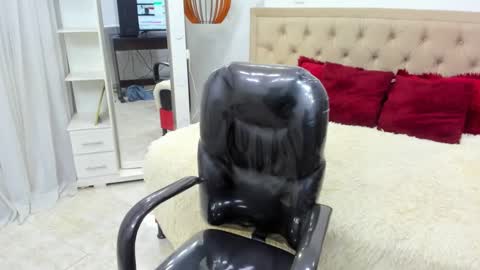 Snapshot of cristoferr_1 chatting on 03-10-26, 08:47 CRISTOFER online show from 03-10-26, 08:47