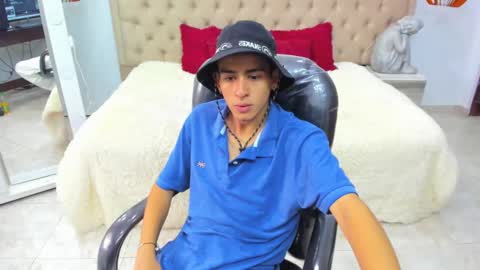 Snapshot of cristoferr_1 chatting on 03-13-26, 06:14 CRISTOFER online show from 03-13-26, 06:14