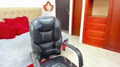 Snapshot of cristoferr_1 chatting on 03-14-26, 06:57 CRISTOFER online show from 03-14-26, 06:57