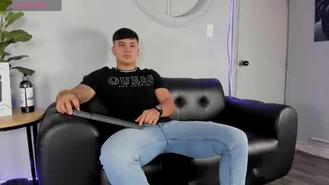 Cristopher online show from 04-14-26, 01:06