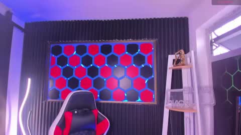 Cristopher  online show from 07-14-26, 08:25