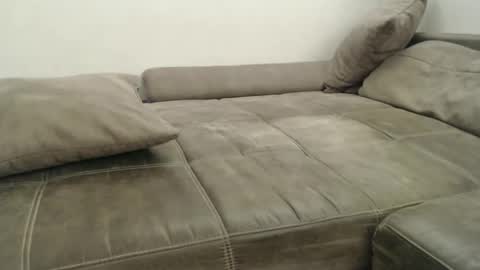 Snapshot of crisup1980 chatting on 11-19-25, 05:35 crisup1980 online show from 11-19-25, 05:35