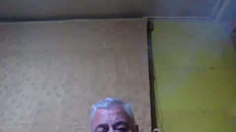 crmperez online show from 11-21-25, 02:10