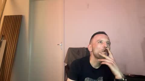 Snapshot of crobachh694772 chatting on 04-26-26, 11:57 Nickkk online show from 04-26-26, 11:57