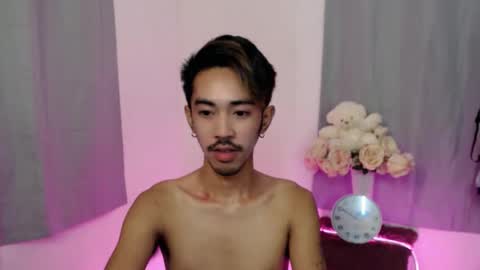 Snapshot of crocodale chatting on 10-14-25, 09:21 crocodale online show from 10-14-25, 09:21