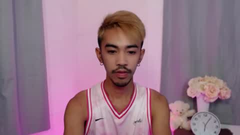 Snapshot of crocodale chatting on 11-10-25, 02:38 crocodale online show from 11-10-25, 02:38