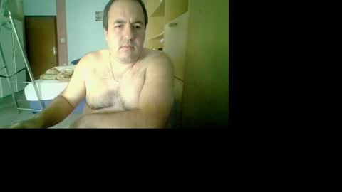 Snapshot of crodick1 chatting on 10-27-25, 09:57 smallcookboy online show from 10-27-25, 09:57