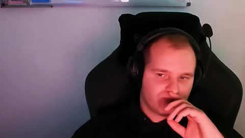 Snapshot of croissant911 chatting on 11-06-25, 07:31 Anderson online show from 11-06-25, 07:31