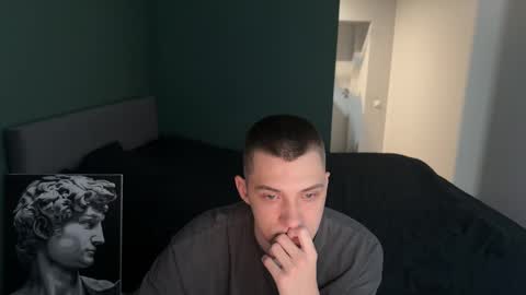 Snapshot of cronck52 chatting on 12-19-25, 11:34 cronck52 online show from 12-19-25, 11:34