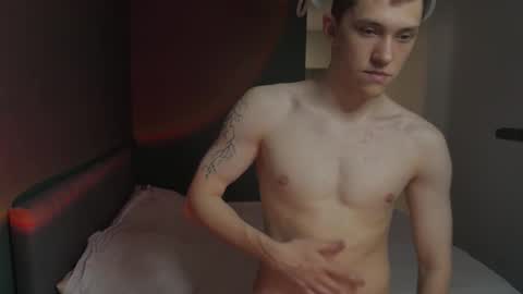 Snapshot of cronck52 chatting on 02-12-26, 11:22 cronck52 online show from 02-12-26, 11:22