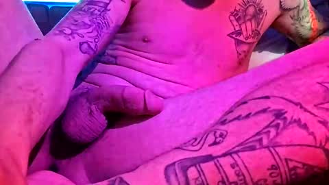 crossbo112293 online show from 05-12-26, 05:59