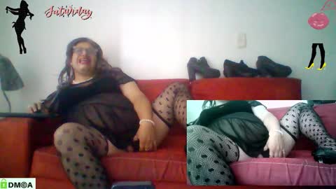 Linda Cross online show from 11-29-25, 07:17