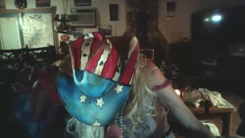 Snapshot of crossdrsr1 chatting on 12-16-25, 12:26 crossdrsr1 online show from 12-16-25, 12:26