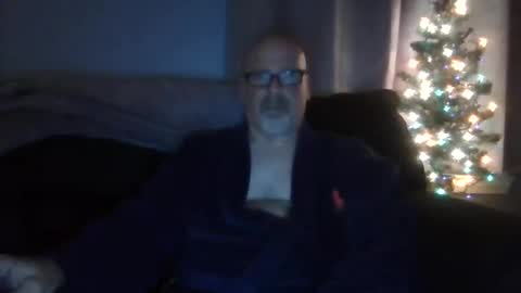 Snapshot of cruising_guy chatting on 09-30-25, 04:39 fun guy online show from 09-30-25, 04:39