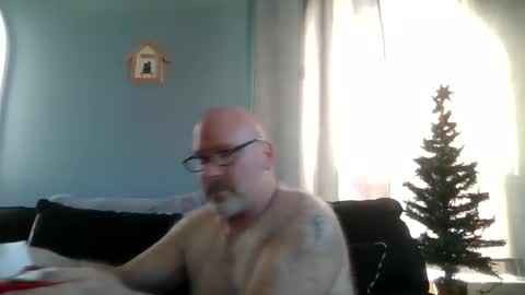 Snapshot of cruising_guy chatting on 11-04-25, 03:00 fun guy online show from 11-04-25, 03:00