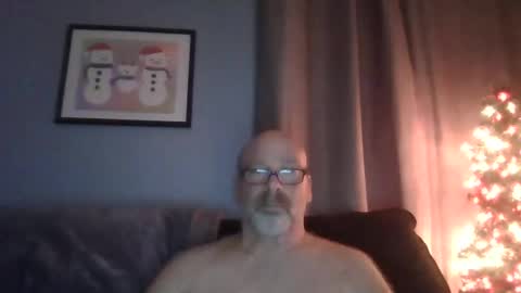 Snapshot of cruising_guy chatting on 01-18-26, 03:10 fun guy online show from 01-18-26, 03:10