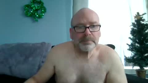 Snapshot of cruising_guy chatting on 03-05-26, 02:13 fun guy online show from 03-05-26, 02:13