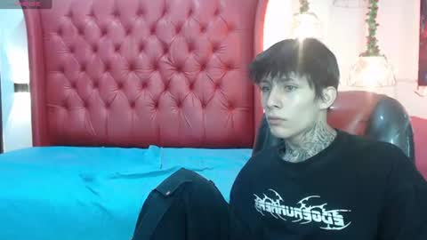 Snapshot of cry_thereal chatting on 06-29-26, 10:15 cry_thereal online show from 06-29-26, 10:15
