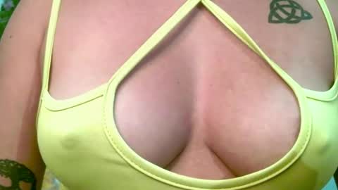 crysrus online show from 04-15-26, 01:01