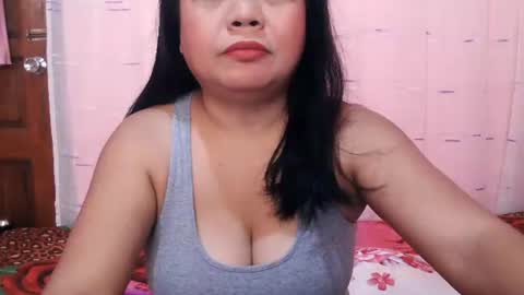 Snapshot of crystal_april chatting on 12-14-25, 03:23 Crys online show from 12-14-25, 03:23