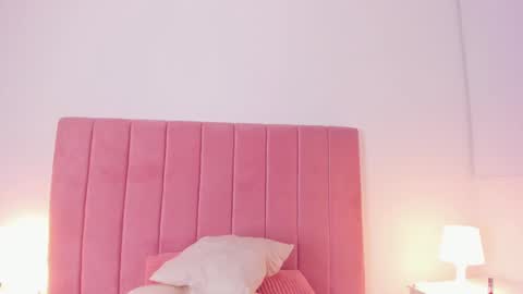  Crystal  online show from 02-23-25, 10:17