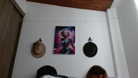 Crystal Blaze online show from 03-06-26, 12:01