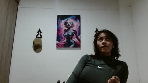 Crystal Blaze online show from 04-26-26, 01:03