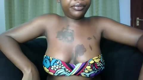 crystal_viv_1 online show from 03-11-25, 03:48