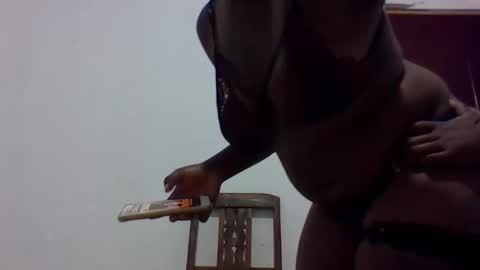 crystal_viv_1 online show from 09-23-25, 02:25