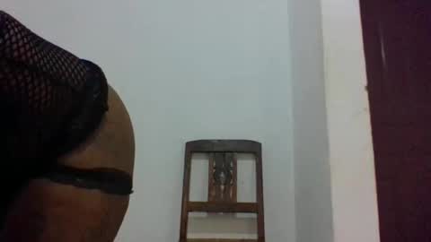 crystal_viv_1 online show from 10-25-25, 11:29