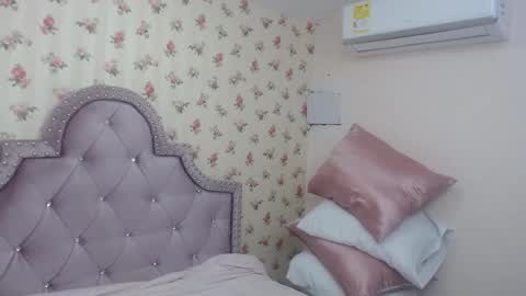 Milf Latina online show from 03-14-26, 12:21