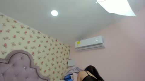 Milf Latina online show from 07-13-26, 01:36