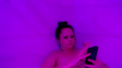 crystalbarbie214 online show from 05-02-26, 08:08