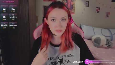 Snapshot of crystalblaze_ chatting on 10-25-25, 08:47 Grace online show from 10-25-25, 08:47