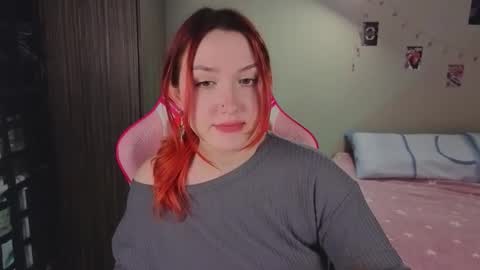 Snapshot of crystalblaze_ chatting on 12-04-25, 09:12 Grace online show from 12-04-25, 09:12