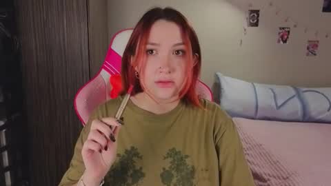 Snapshot of crystalblaze_ chatting on 12-13-25, 09:20 Grace online show from 12-13-25, 09:20