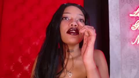 Snapshot of crystalbrooke3x chatting on 11-11-25, 09:48 Crystal online show from 11-11-25, 09:48