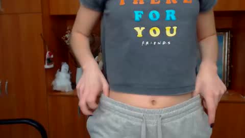 Stella online show from 02-08-25, 07:37