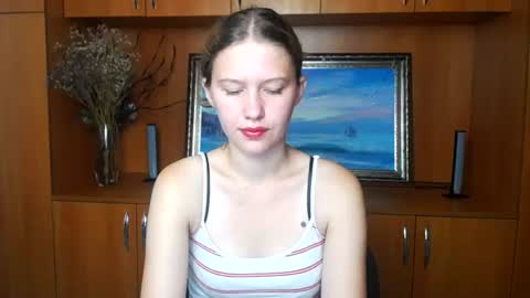 Snapshot of crystalgirl__ chatting on 06-29-26, 06:41 Stella online show from 06-29-26, 06:41