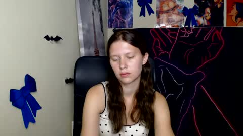 Snapshot of crystalgirl__ chatting on 07-28-26, 04:39 Stella online show from 07-28-26, 04:39