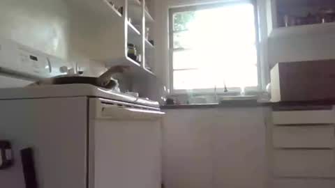crystalhouse444 online show from 06-26-26, 08:13