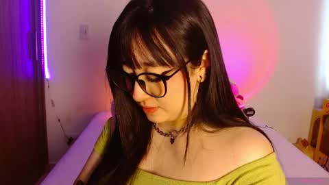 Olivia  online show from 04-28-26, 02:33