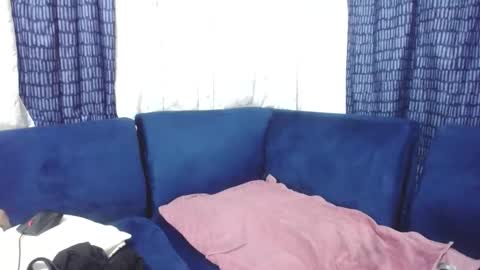 crystaljes online show from 02-11-25, 04:35