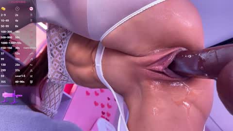 Lana online show from 11-04-25, 08:24