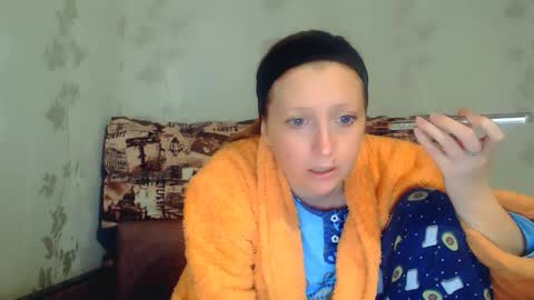 Snapshot of crystallangel chatting on 01-15-26, 05:38 CrystallAngel online show from 01-15-26, 05:38