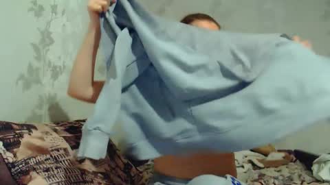 Snapshot of crystallangel chatting on 02-10-26, 05:39 CrystallAngel online show from 02-10-26, 05:39