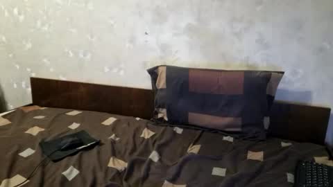 Snapshot of crystallax chatting on 10-26-25, 01:44 Crystallax online show from 10-26-25, 01:44