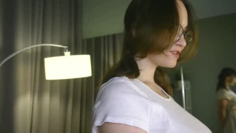 Kitty online show from 04-28-26, 10:15